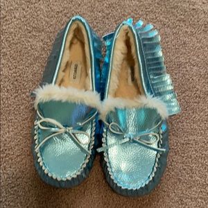 Crewcuts Girls slippers. size 4